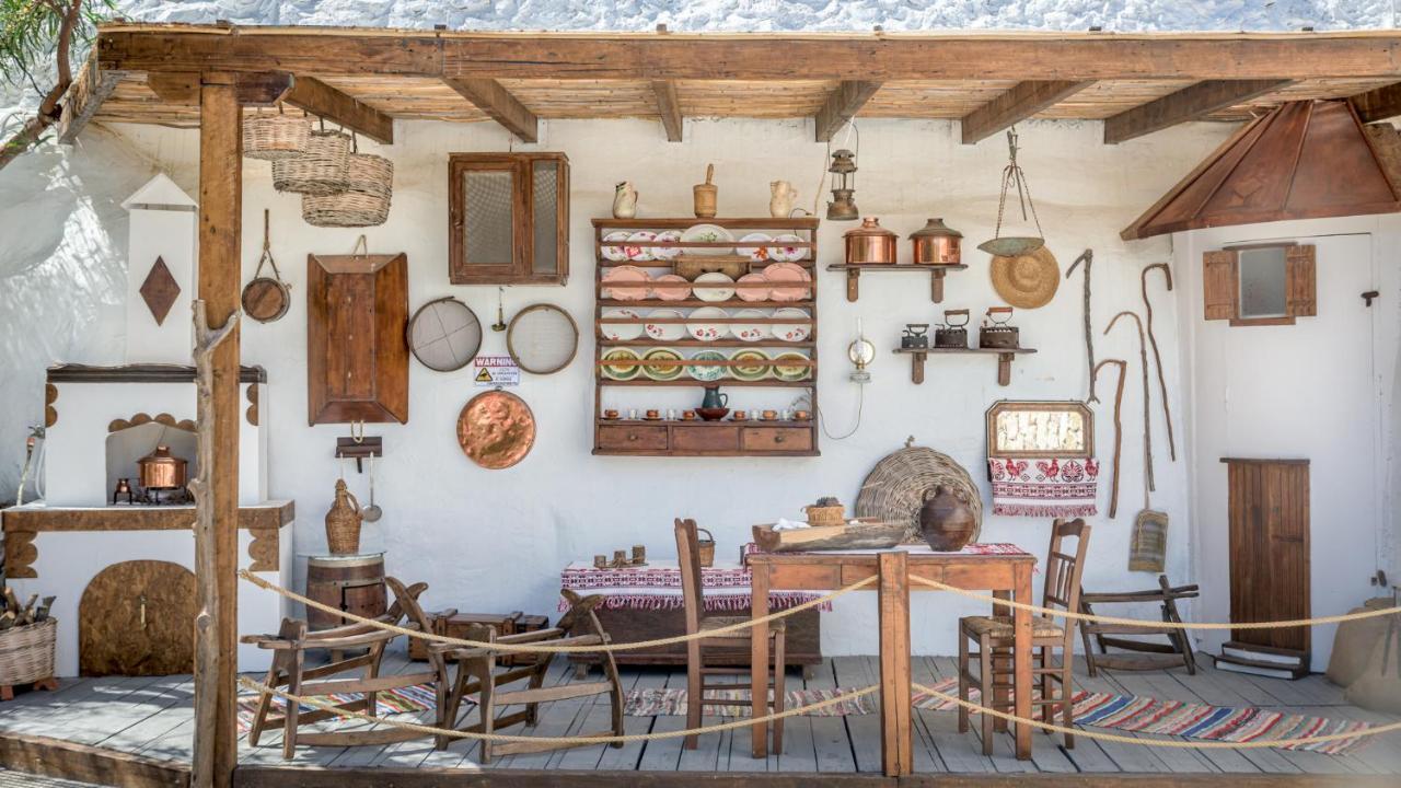 Emilia'S Little Farmhouses Agioi Anargyroi  Eksteriør billede