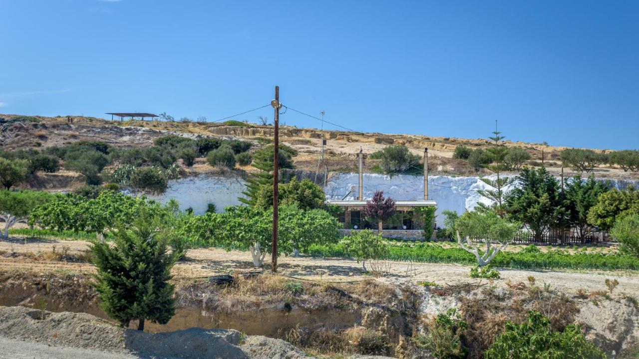 Emilia'S Little Farmhouses Agioi Anargyroi  Eksteriør billede